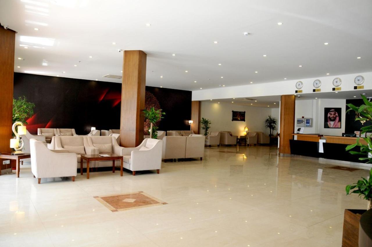 Hotel Di-Palace Riyadh Bagian luar foto