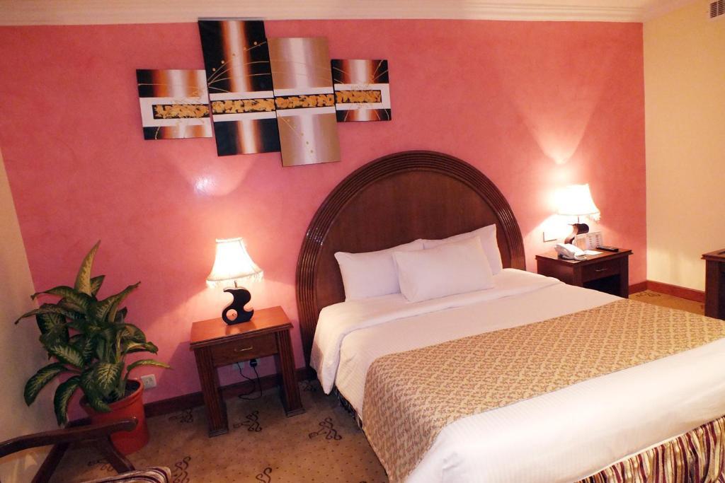 Hotel Di-Palace Riyadh Ruang foto
