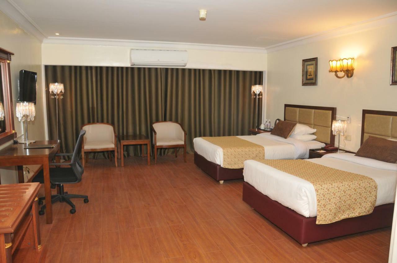 Hotel Di-Palace Riyadh Bagian luar foto