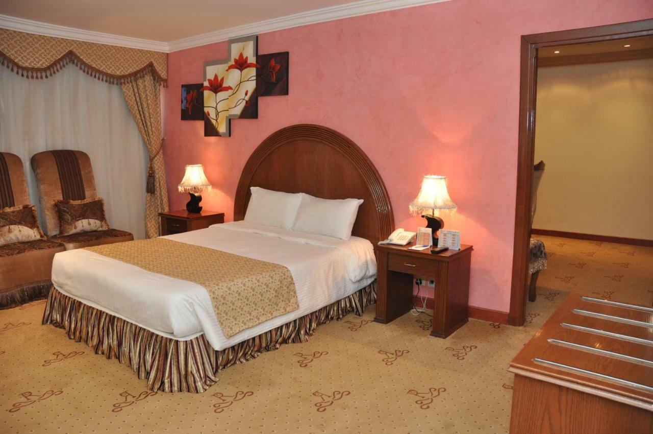 Hotel Di-Palace Riyadh Bagian luar foto