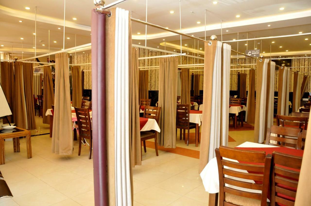 Hotel Di-Palace Riyadh Bagian luar foto